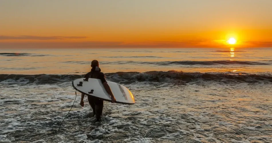 Outdoor Adventures in Los Angeles: Hiking, Surfing & Scenic Escapes